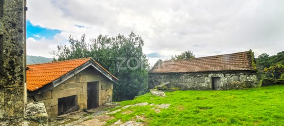 Дом с 4 спальнями в Салту, Португалия № 124503 16