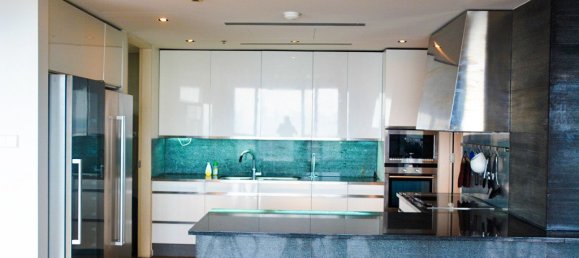 3 bedrooms Condo in Bangkok, Thailand No. 7183 8