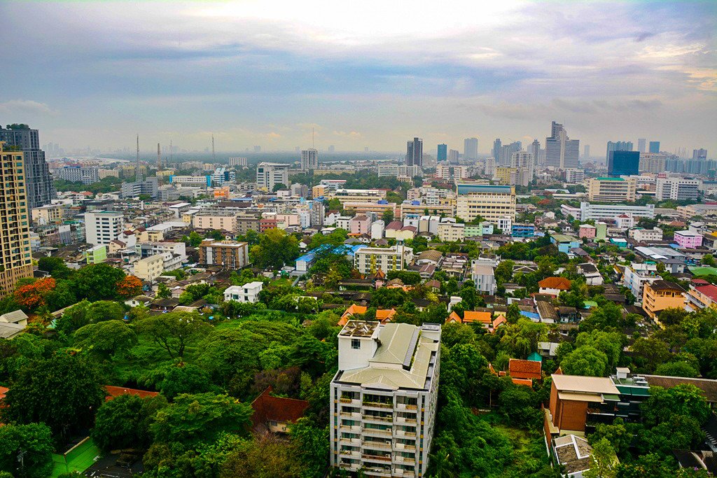 3 bedrooms Condo in Bangkok, Thailand No. 7183