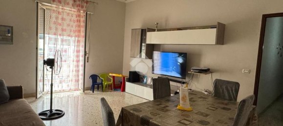 4-salle Appartement à Palermo, Italy No. 275589 4