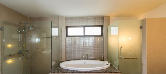 5 bedrooms Villa in Patong, Thailand No. 6048 10