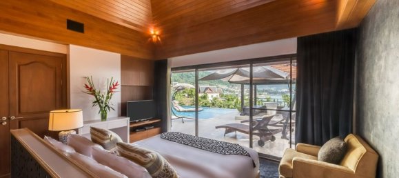 5 bedrooms Villa in Patong, Thailand No. 6048 13