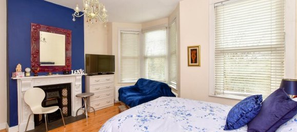 4 bedrooms House in Essex, United Kingdom No. 4097 5