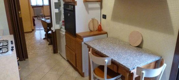 3 rooms Apartment in Piacenza, Italy No. 189064 5