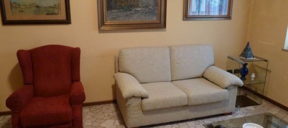 3 rooms Apartment in Piacenza, Italy No. 189064 8