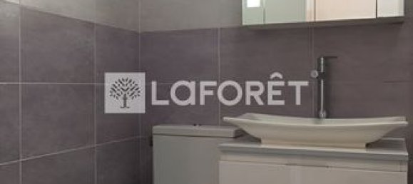 1 bedroom Apartment in Paris, France No. 314825 8