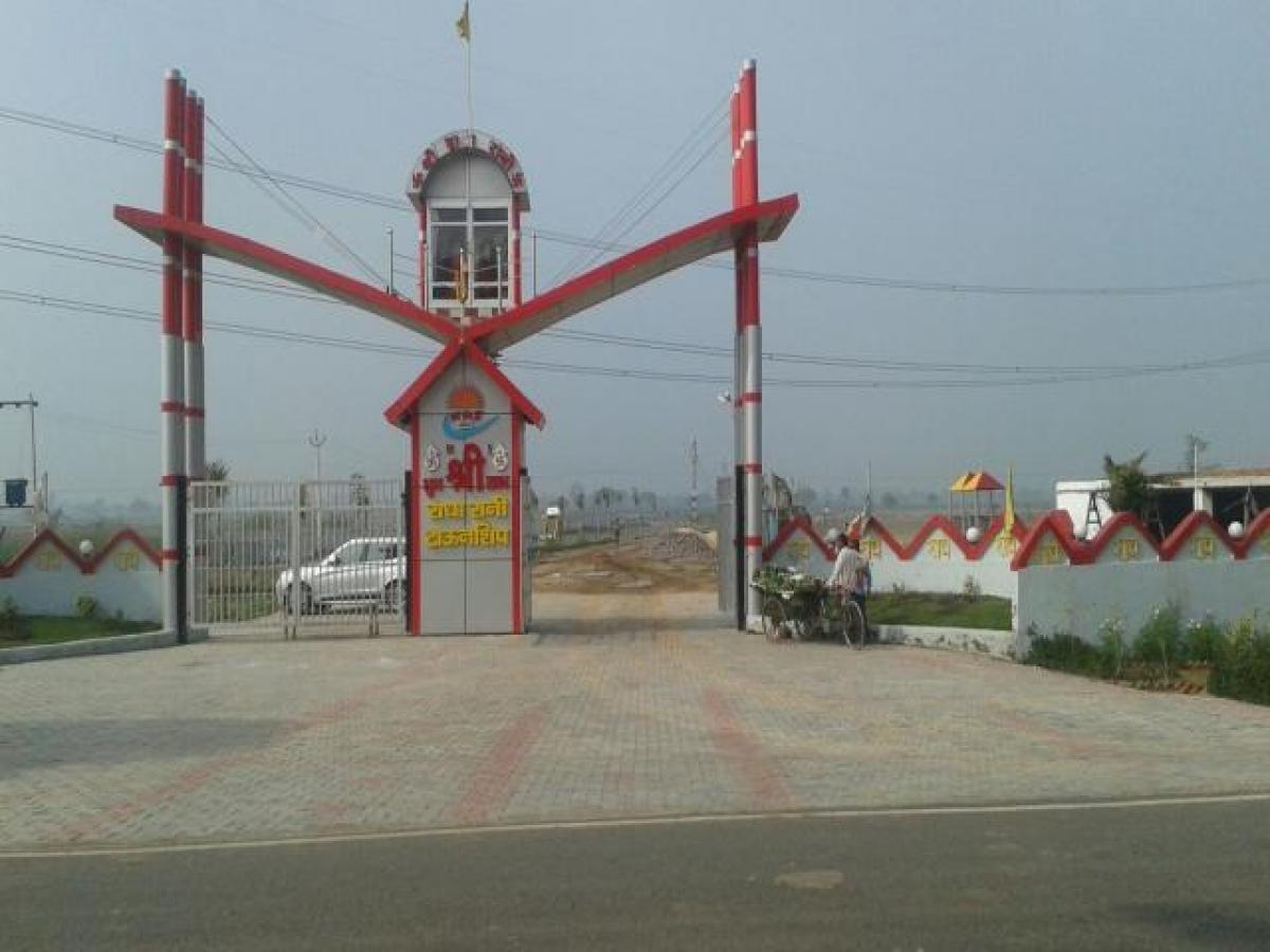  Land in Mathura, India No. 41766