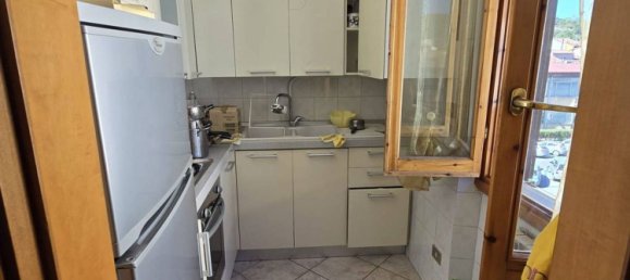 4 bedrooms Apartment in San Giovanni Valdarno, Italy No. 371975 3