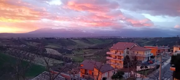 2 bedrooms Apartment in Pianella, Italy No. 329483 6