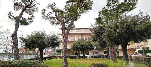 2 bedrooms Apartment in Pianella, Italy No. 329483 4