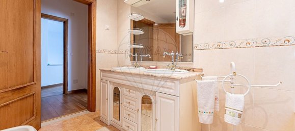 4 bedrooms House in Seixal, Portugal No. 22534 29