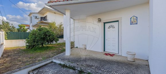 4 bedrooms House in Seixal, Portugal No. 22534 4