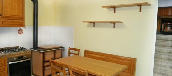 2 bedrooms House in Fivizzano, Italy No. 120163 3