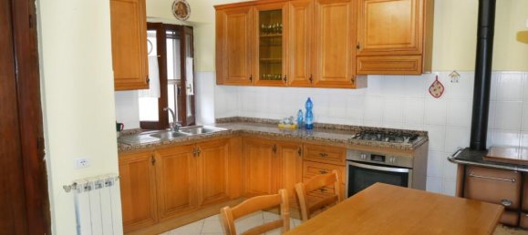 2 bedrooms House in Fivizzano, Italy No. 120163 6