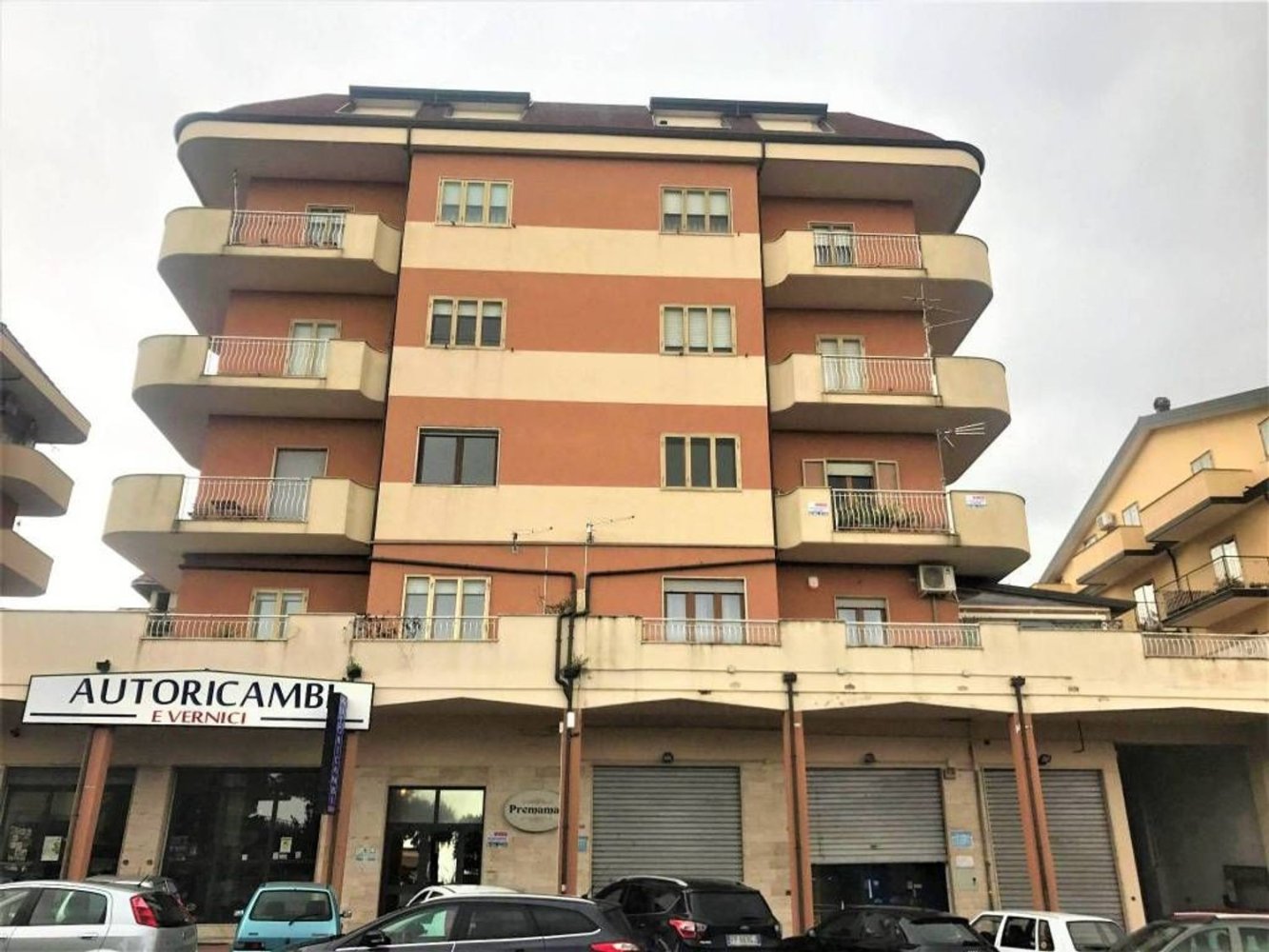 5-salle Appartement à Vibo Valentia, Italy No. 66911