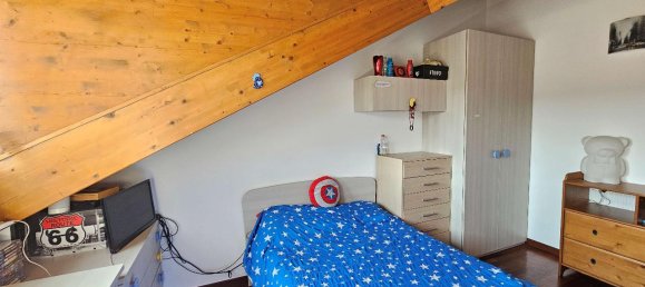 4 rooms Apartment in Vanzago, Italy No. 34900 34