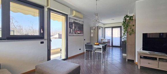 4 rooms Apartment in Vanzago, Italy No. 34900 5
