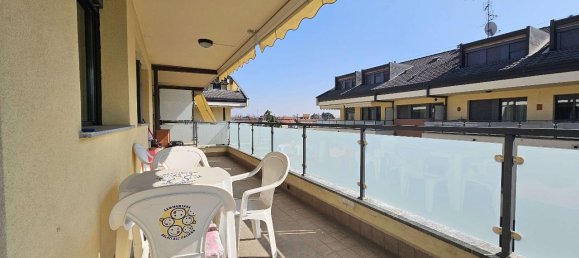 4 rooms Apartment in Vanzago, Italy No. 34900 16