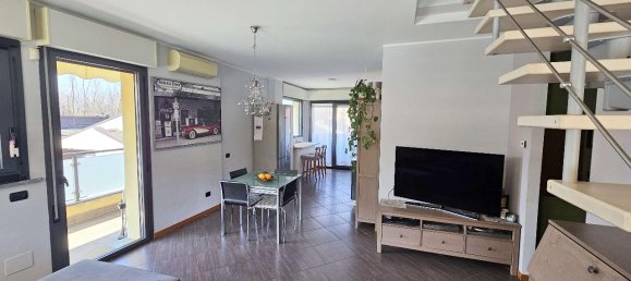 4 rooms Apartment in Vanzago, Italy No. 34900 12