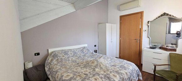 4 rooms Apartment in Vanzago, Italy No. 34900 39
