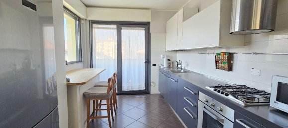 4 rooms Apartment in Vanzago, Italy No. 34900 17