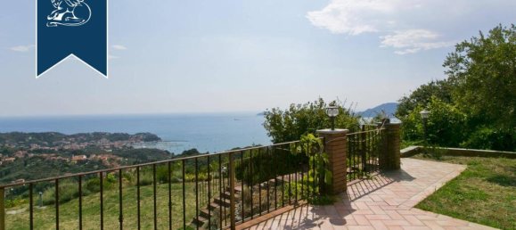 3 bedrooms Villa in Lerici, Italy No. 362922 21