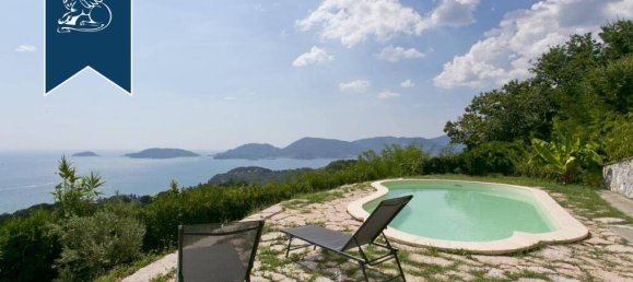 3 bedrooms Villa in Lerici, Italy No. 362922 26