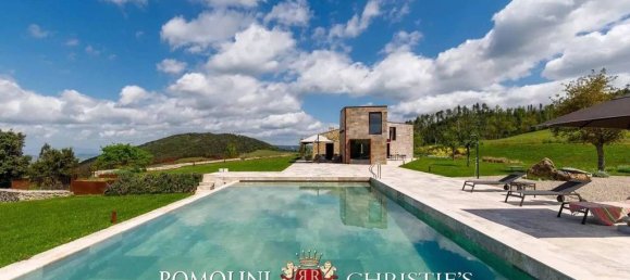 4 bedrooms Villa in Volterra, Italy No. 120495 10