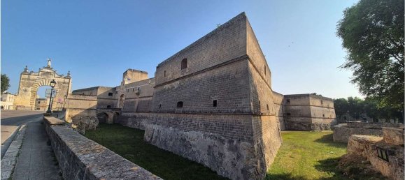 5 Schlafzimmer Schlösser in Copertino, Italy, Nr. 362805 22