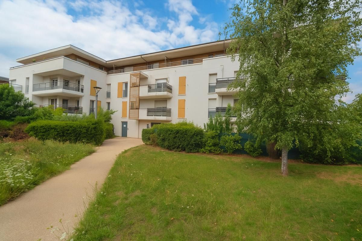 2 bedrooms Apartment in Lieusaint, France No. 296023