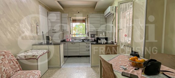2-Zimmer Wohnung in Naples, Italy, Nr. 282232 4