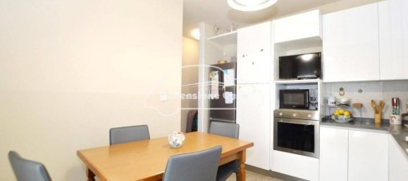 3 bedrooms House in Lucca, Italy No. 293900 6