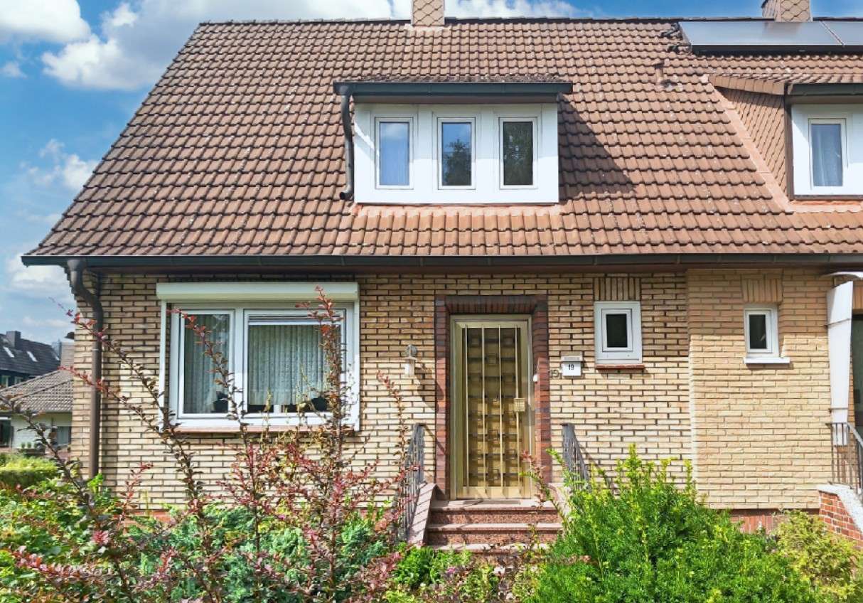 3 bedrooms Townhouse in Wandsbek, Germany No. 233908