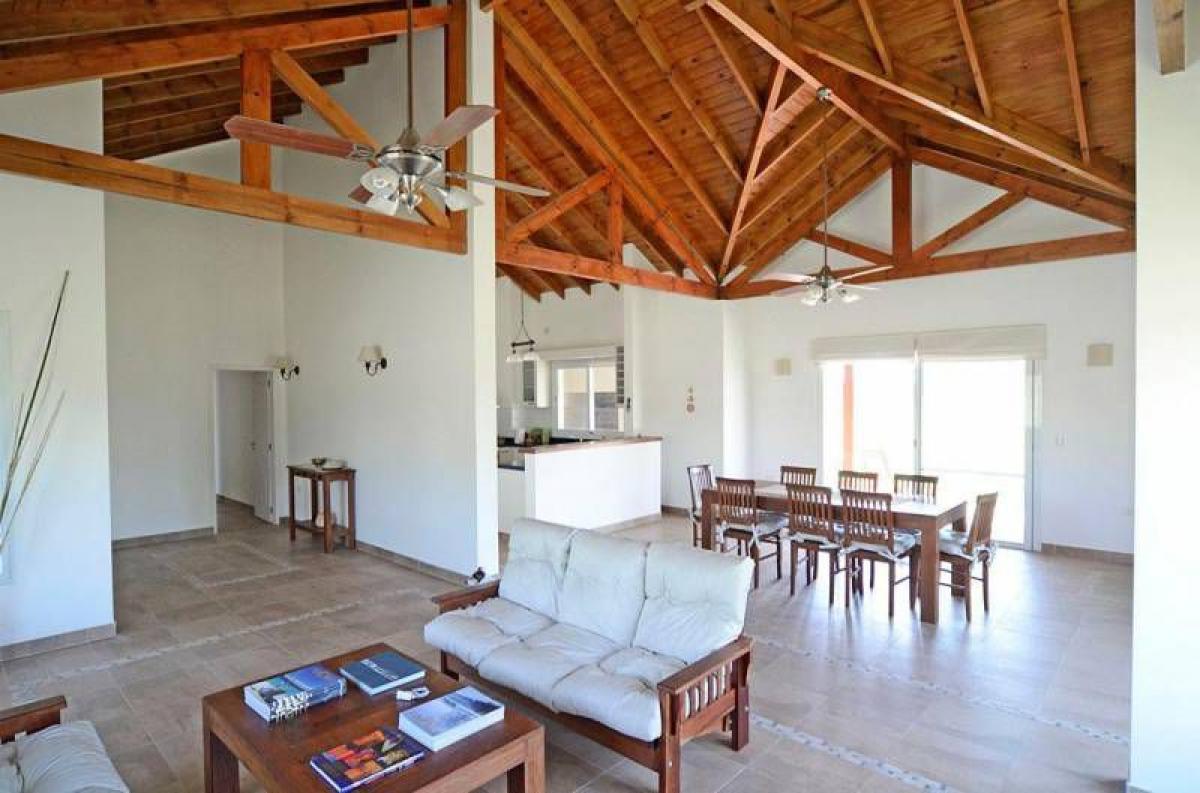 3 bedrooms House in Buenos Aires, Argentina No. 66865