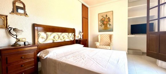 4 bedrooms House in La Zenia, Spain No. 160254 11