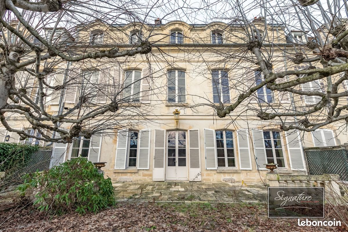 Квартира с 5 комнатами в Шантийи, Франция № 38613