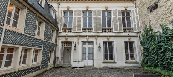 Квартира с 5 комнатами в Шантийи, Франция № 38613 17