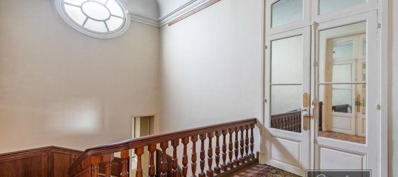 Квартира с 5 комнатами в Шантийи, Франция № 38613 8