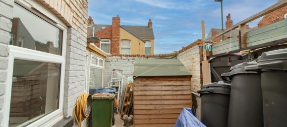  House in Redcar, United Kingdom No. 1973 23