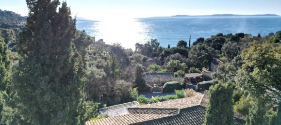 5 Schlafzimmer Grundstück in Rayol-Canadel-sur-Mer, France, Nr. 99969 3