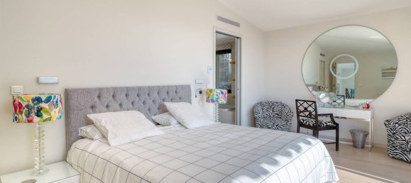 5 Schlafzimmer Grundstück in Rayol-Canadel-sur-Mer, France, Nr. 99969 8
