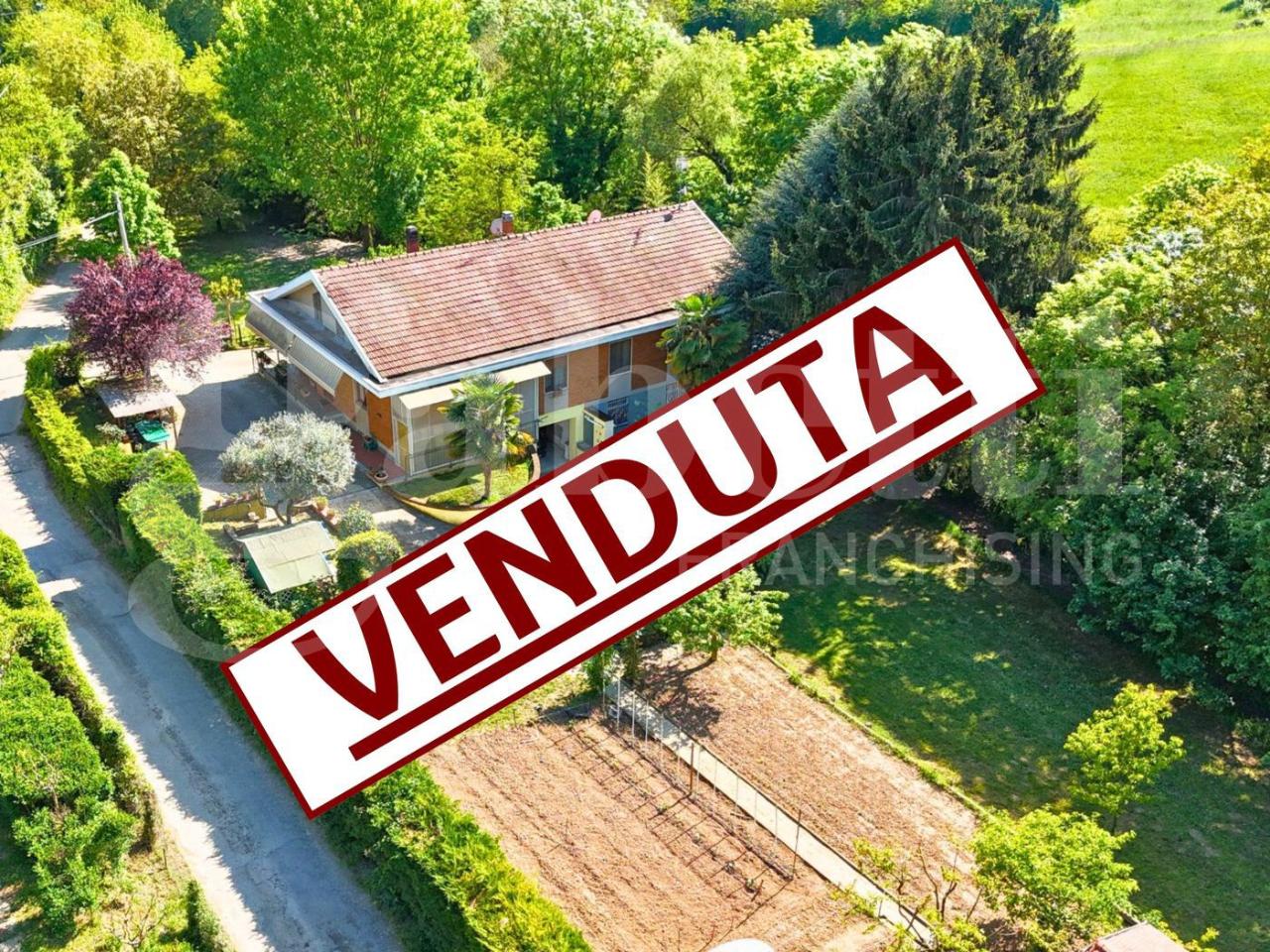4 rooms Villa in Moncalieri, Italy No. 232693