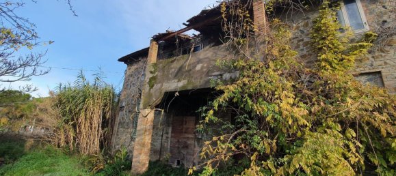 Дом с 5 комнатами в Перуджа, Италия № 103526 10