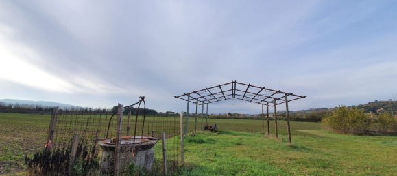 Дом с 5 комнатами в Перуджа, Италия № 103526 12