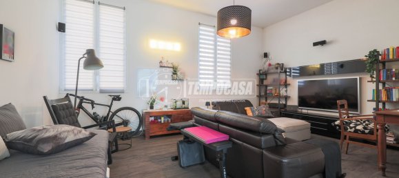 3 bedrooms House in Forlì, Italy No. 378214 9