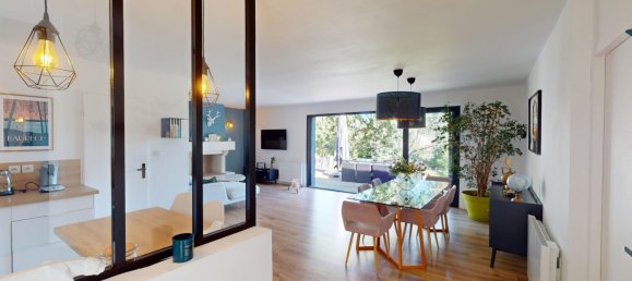 4 bedrooms House in Quinsac, France No. 104697 2