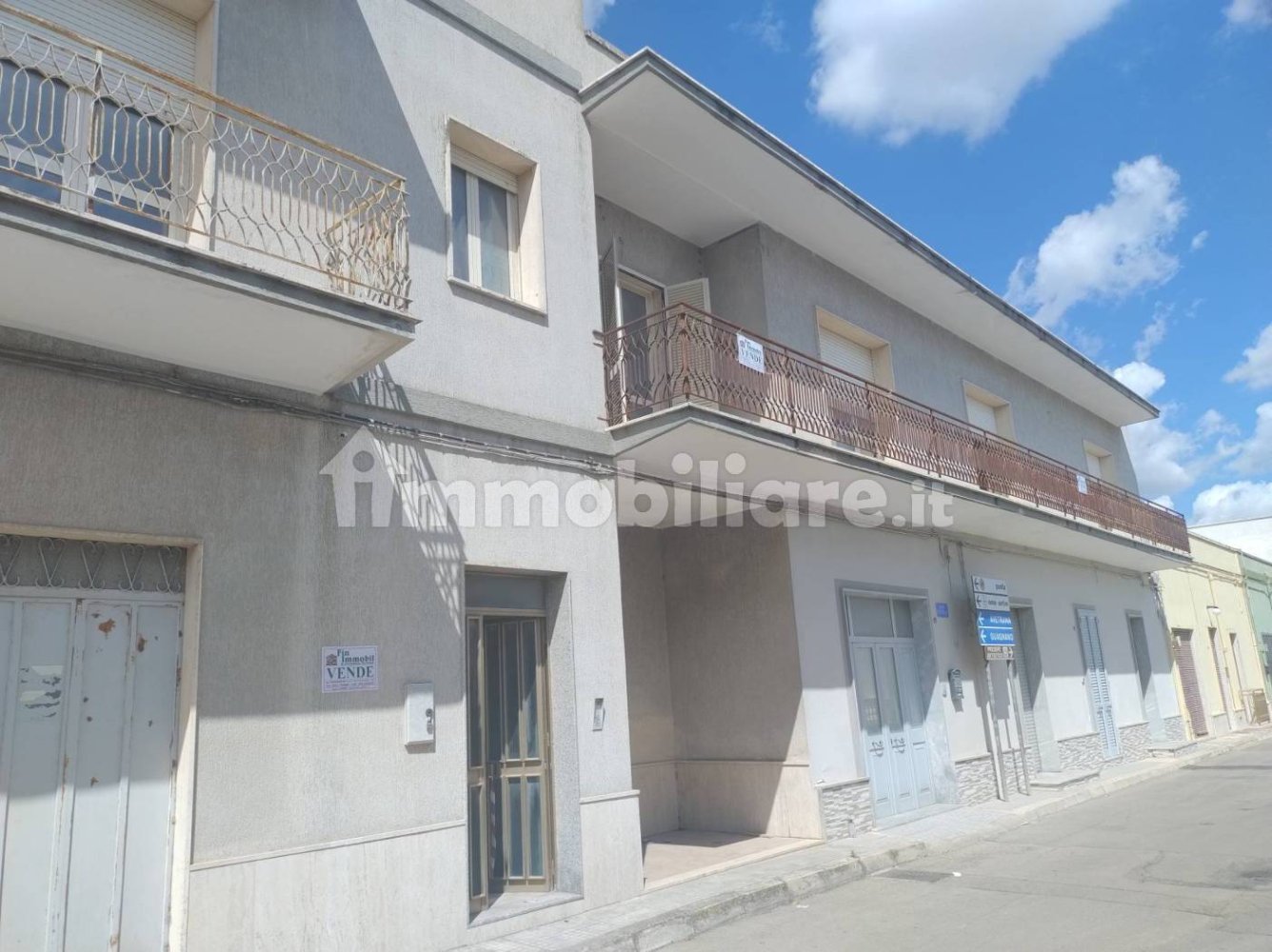 Apartamento de 3 dormitorios en Salice Salentino, Italy No. 331817