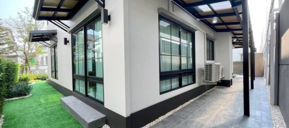 4 bedrooms Cafe / restaurant in Bangkok, Thailand No. 20472 6