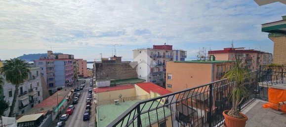 2 bedrooms Apartment in Naples, Italy No. 86342 12