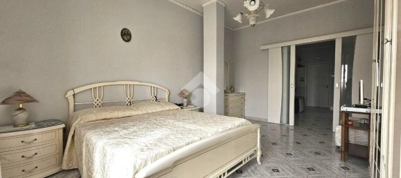 2 bedrooms Apartment in Naples, Italy No. 86342 16